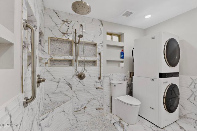 5721 OAK CLIFF Drive, El Paso, TX 79912