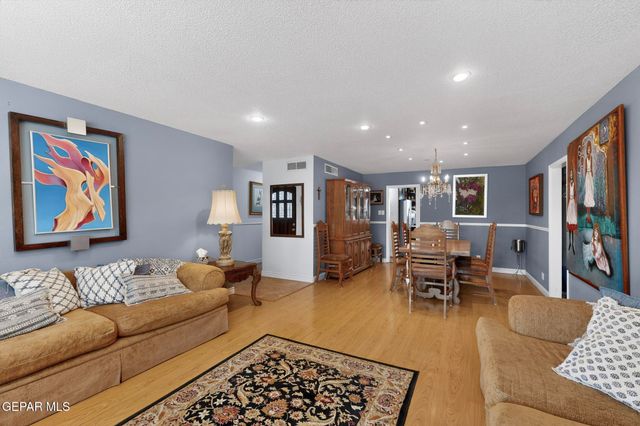 5721 OAK CLIFF Drive, El Paso, TX 79912