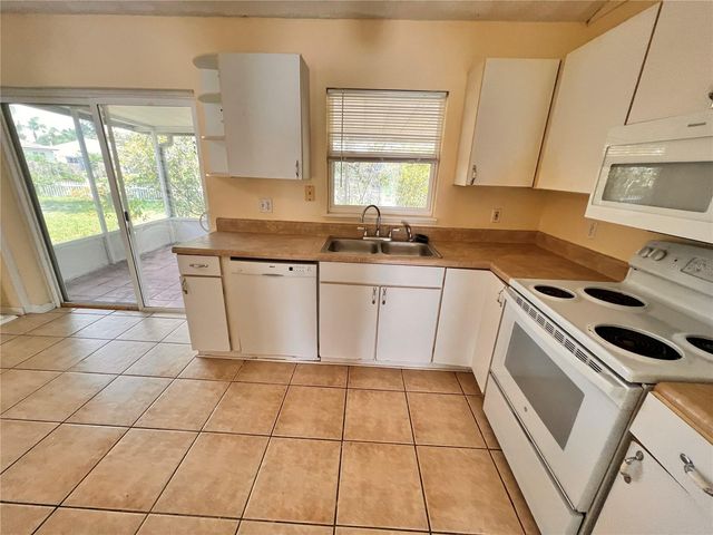 390 FORT SMITH BOULEVARD, Deltona, FL 32738
