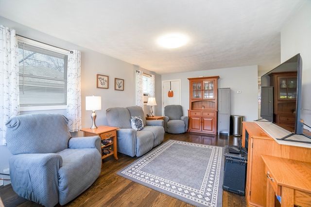 20 Kenberma Road, Worcester, MA 01604