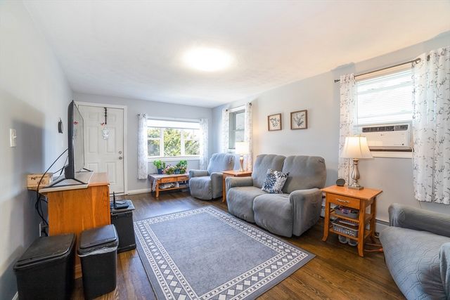 20 Kenberma Road, Worcester, MA 01604