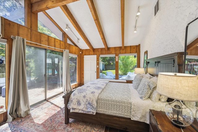 3633 Sun Valley Drive, Houston, TX 77025