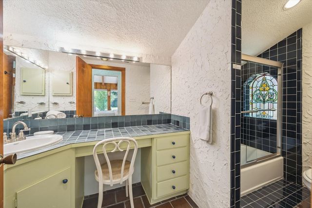 3633 Sun Valley Drive, Houston, TX 77025