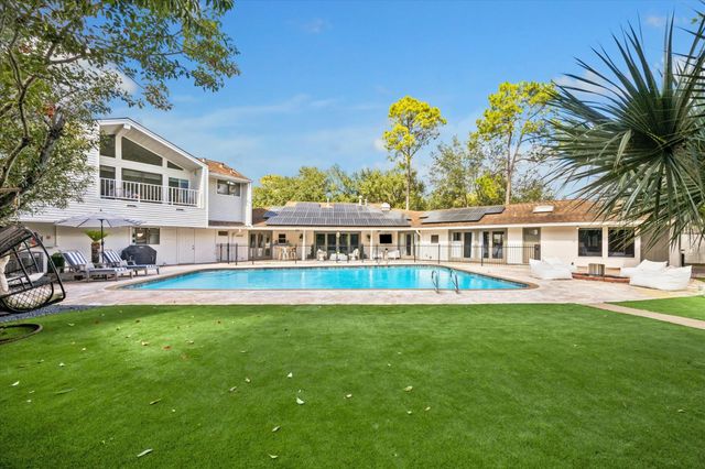 3633 Sun Valley Drive, Houston, TX 77025