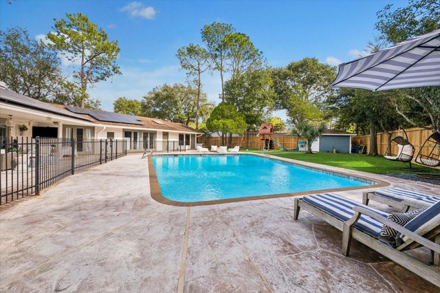 3633 Sun Valley Drive, Houston, TX 77025