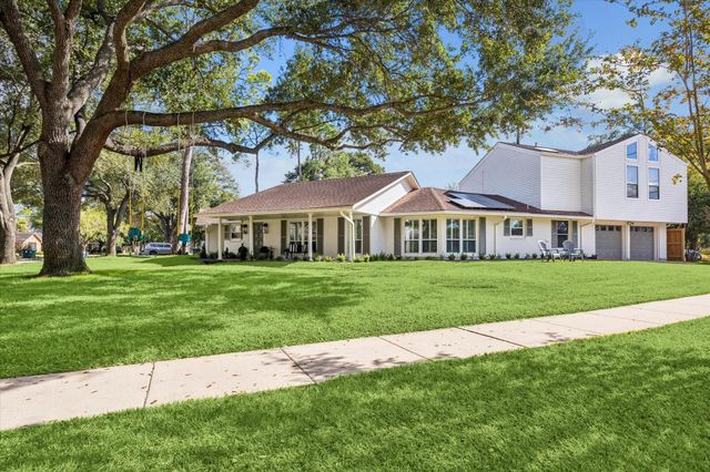 3633 Sun Valley Drive, Houston, TX 77025