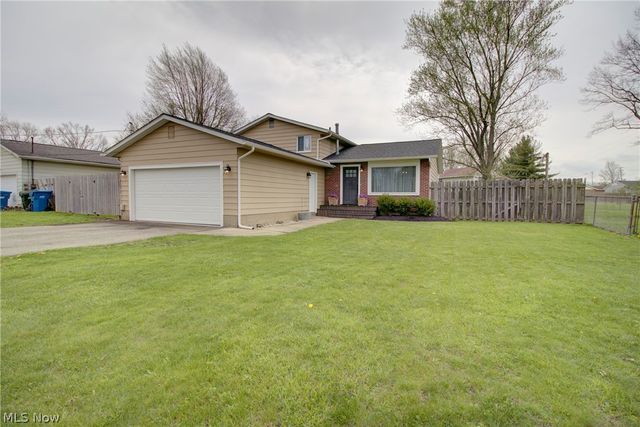 1157 Novak Road, Grafton, OH 44044
