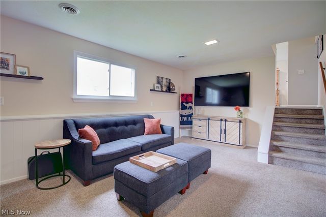 1157 Novak Road, Grafton, OH 44044