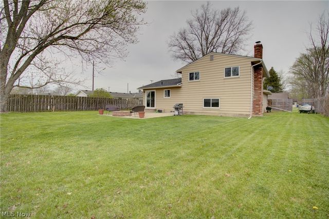 1157 Novak Road, Grafton, OH 44044
