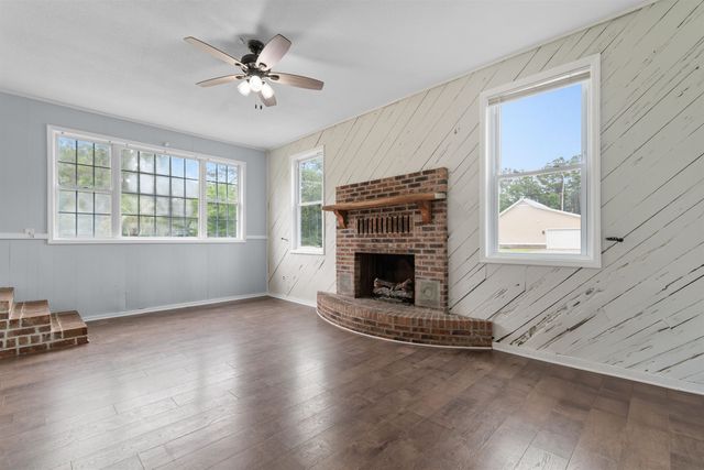 191 Deer Run Ave., Georgetown, SC 29440