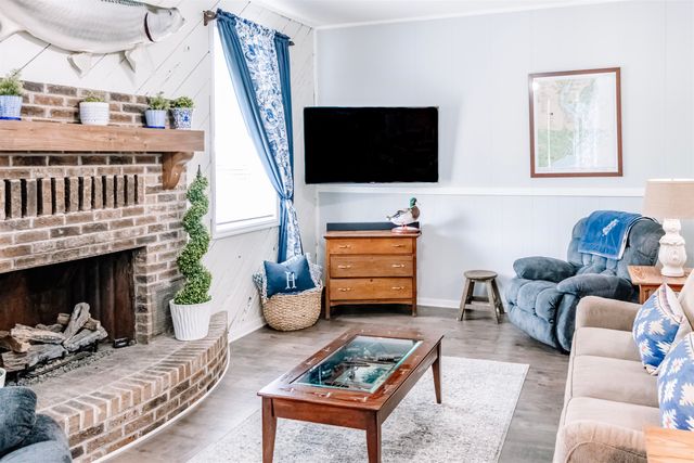 191 Deer Run Ave., Georgetown, SC 29440