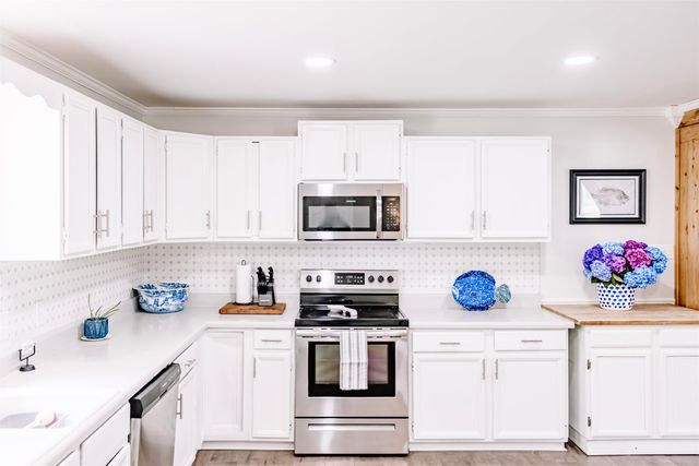 191 Deer Run Ave., Georgetown, SC 29440