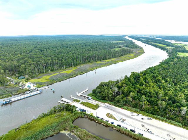 191 Deer Run Ave., Georgetown, SC 29440