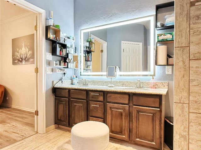 6162 N Brookline Avenue 15, Oklahoma City, OK 73112