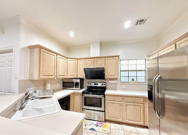 6162 N Brookline Avenue 15, Oklahoma City, OK 73112