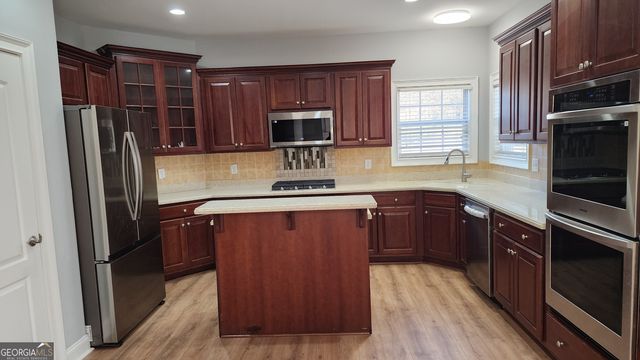 12123 Edgewater Drive, Hampton, GA 30228