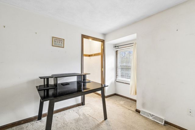 47 Prescott Dr 47, Chelmsford, MA 01863