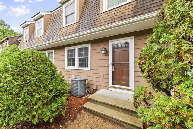 47 Prescott Dr 47, Chelmsford, MA 01863