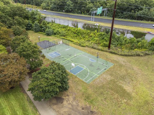 47 Prescott Dr 47, Chelmsford, MA 01863