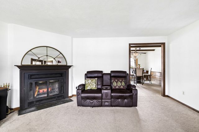 47 Prescott Dr 47, Chelmsford, MA 01863