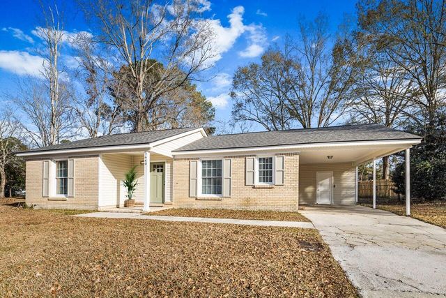 7640 Hillview Lane, North Charleston, SC 29420