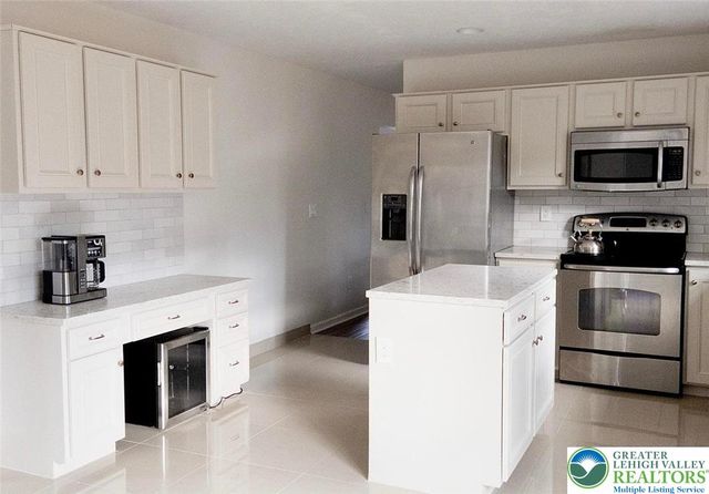 1214 Clover Road, Tunkhannock Twp, PA 18334