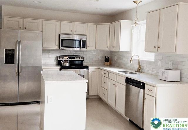 1214 Clover Road, Tunkhannock Twp, PA 18334