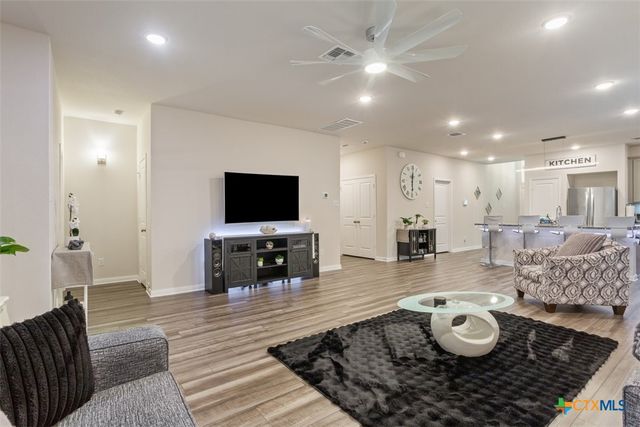 6811 McGregor Loop, Killeen, TX 76549