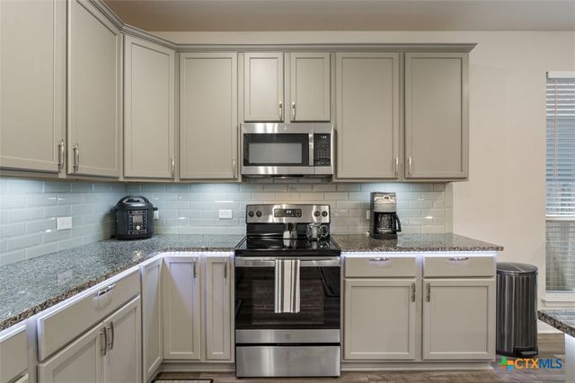 6811 McGregor Loop, Killeen, TX 76549