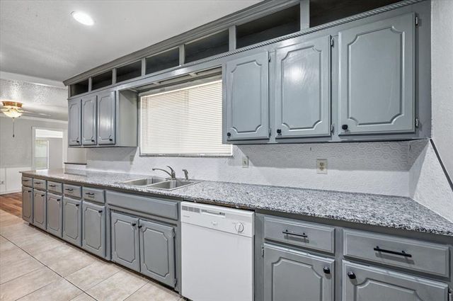 8304 NW 112th Street, Oklahoma City, OK 73162