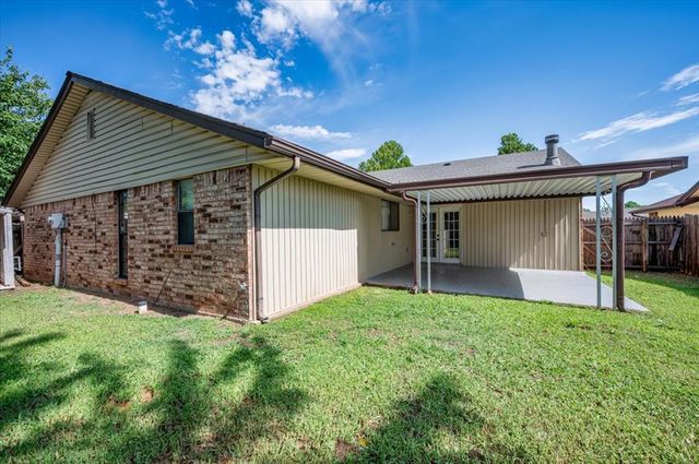 8304 NW 112th Street, Oklahoma City, OK 73162