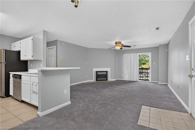 1563 N King St Apt 109, Hampton, VA 23669
