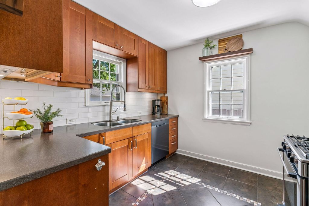 4116 Zenith Avenue N, Robbinsdale, MN 55422 — photo 5