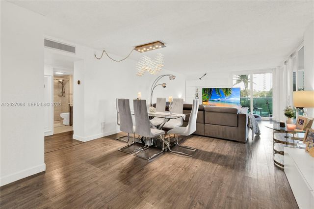 100 Bayview Dr 205, Sunny Isles Beach, FL 33160