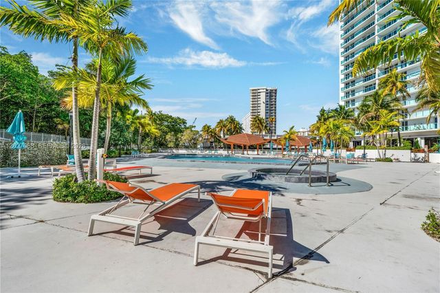 100 Bayview Dr 205, Sunny Isles Beach, FL 33160