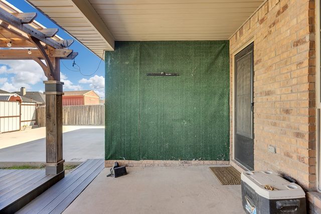 403 E 95th St, Odessa, TX 79765