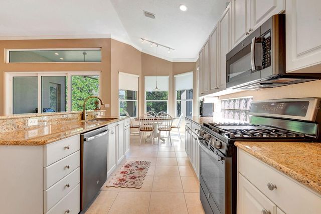 6659 PEBBLE BEACH WAY, Lakewood Ranch, FL 34202