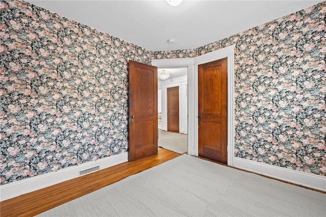 21 Kenilworth Terrace, Rochester, NY 14605