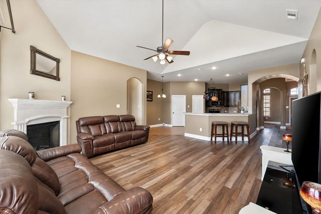 133 Haymeadow Drive, Crandall, TX 75114