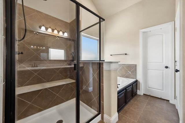 133 Haymeadow Drive, Crandall, TX 75114