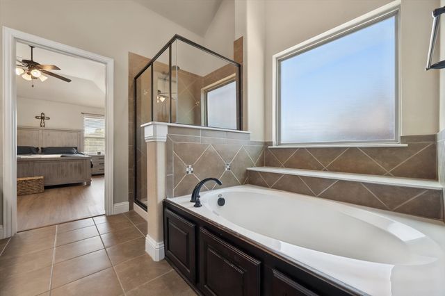 133 Haymeadow Drive, Crandall, TX 75114
