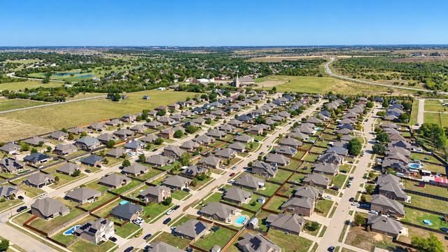 133 Haymeadow Drive, Crandall, TX 75114