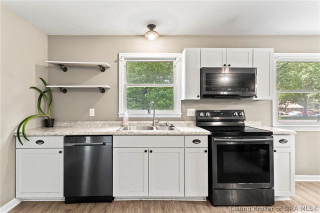 515 N Hereford Lane, Madison, IN 47250