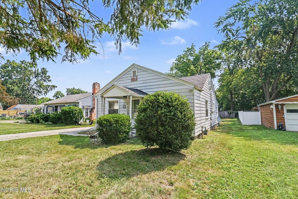 5848 Pickard Drive, Toledo, OH 43613