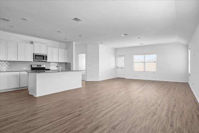 104 VINTAGE DR, San Marcos, TX 78666