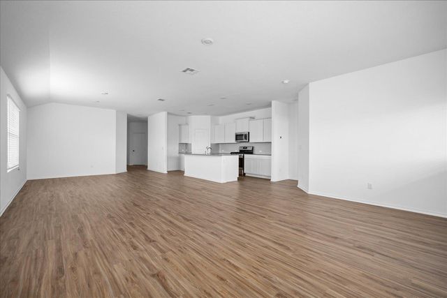 104 VINTAGE DR, San Marcos, TX 78666