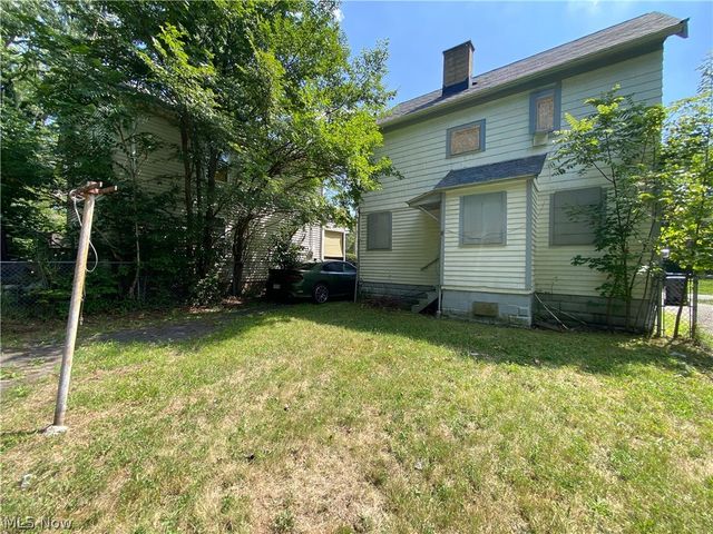 10609 Dove Avenue, Cleveland, OH 44105