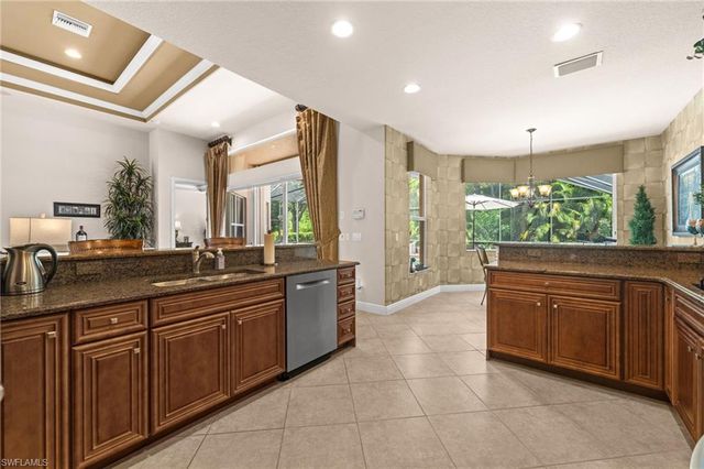 19832 Maddelena CIR, Estero, FL 33967