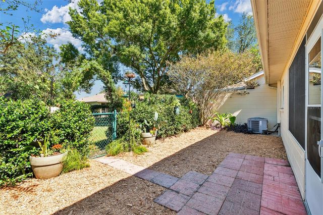 8711 SW 90TH STREET B, Ocala, FL 34481