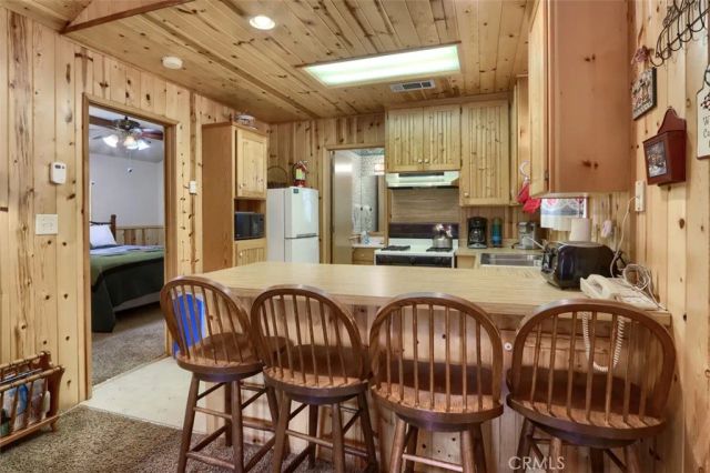 2701 Spelt, Yosemite, CA 95389